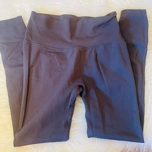 Sold out Peached by nellie grey leggings scrunch small like new